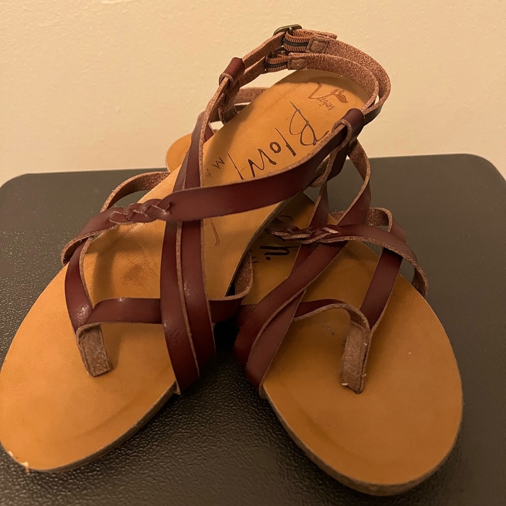 Blowfish brown sandals (vegan)